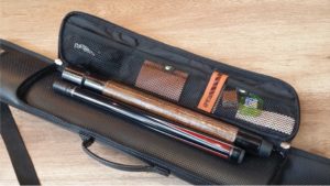 斬キューケースのポケットに色々収入した状態